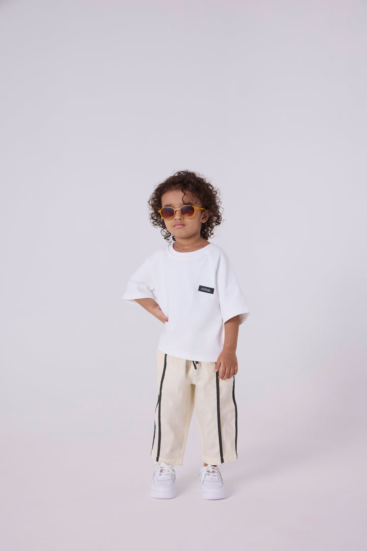 Hirafu Oversized Tshirt (Black Signature)