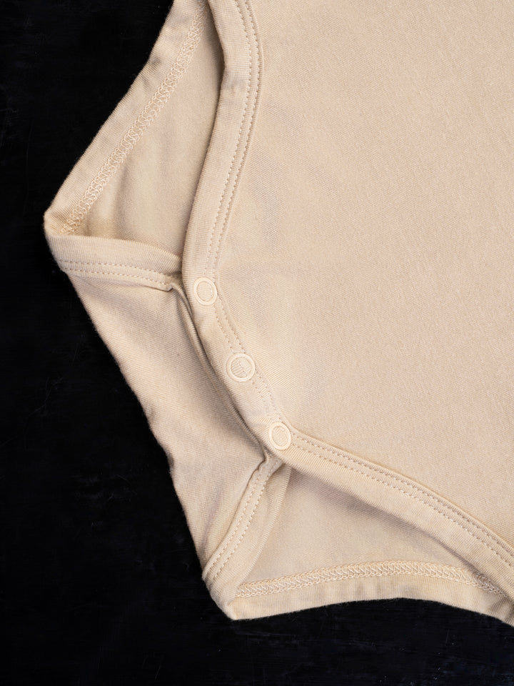 Fitzroy Bamboo onesie (Oatmilk)