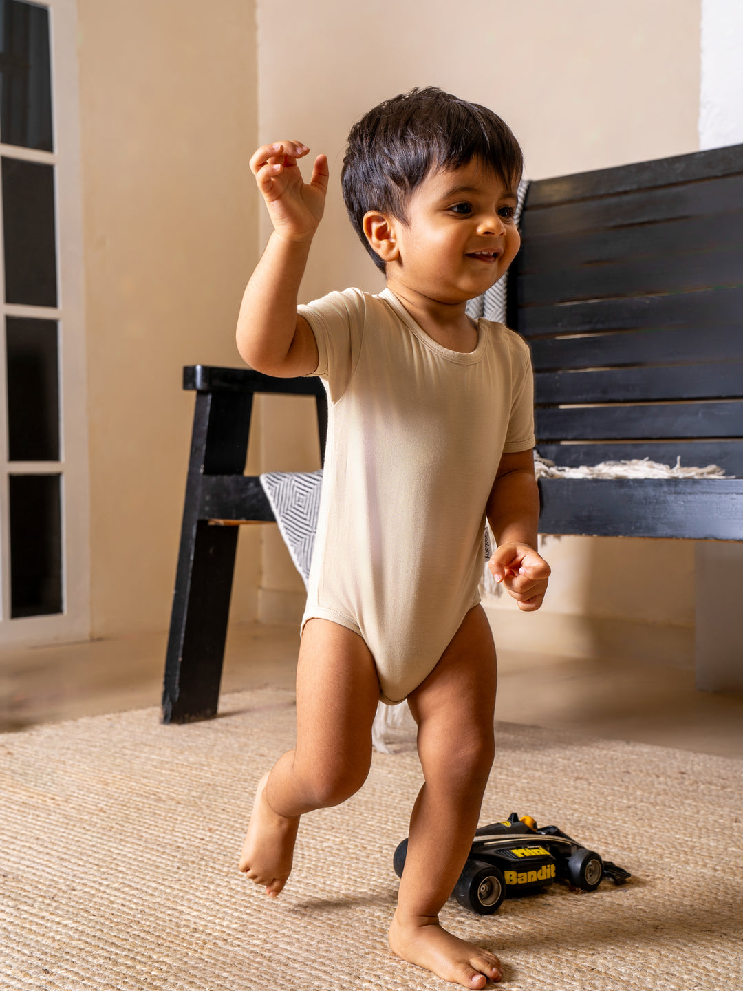 Fitzroy Bamboo onesie (Oatmilk)